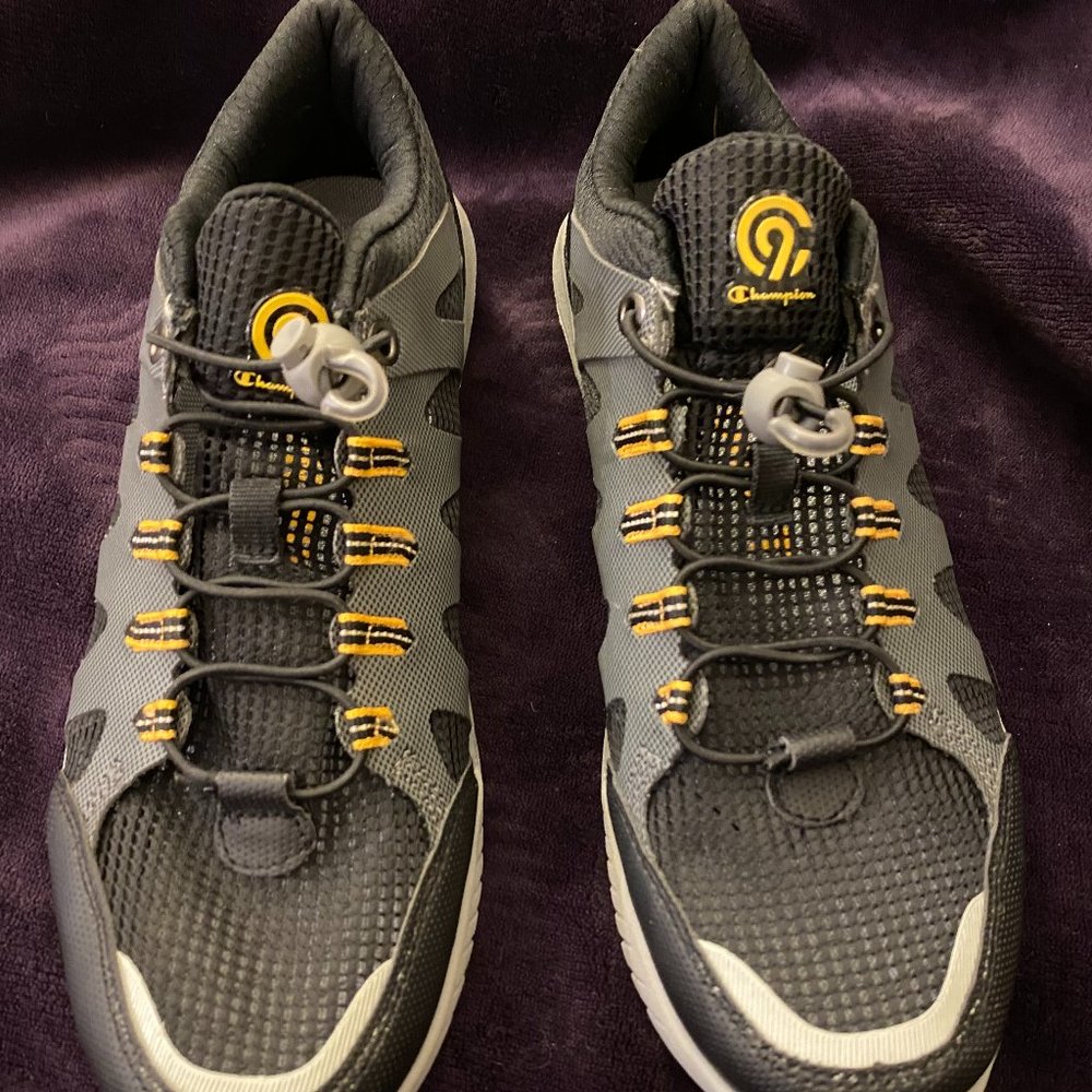 Champion sneaker men size 9